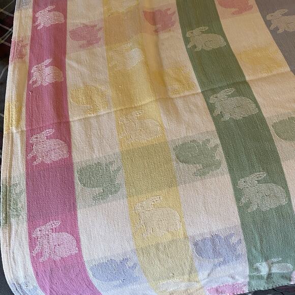 Vintage 100% Cotton ThrowBlanket Bunnies Rabbits Print 63x47”Multicolor Cottage - Picture 5 of 6